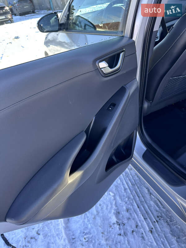 Хэтчбек Hyundai Ioniq 2018 в Староконстантинове фото 14 Хэтчбек Hyundai Ioniq 2018 в Староконстантинове