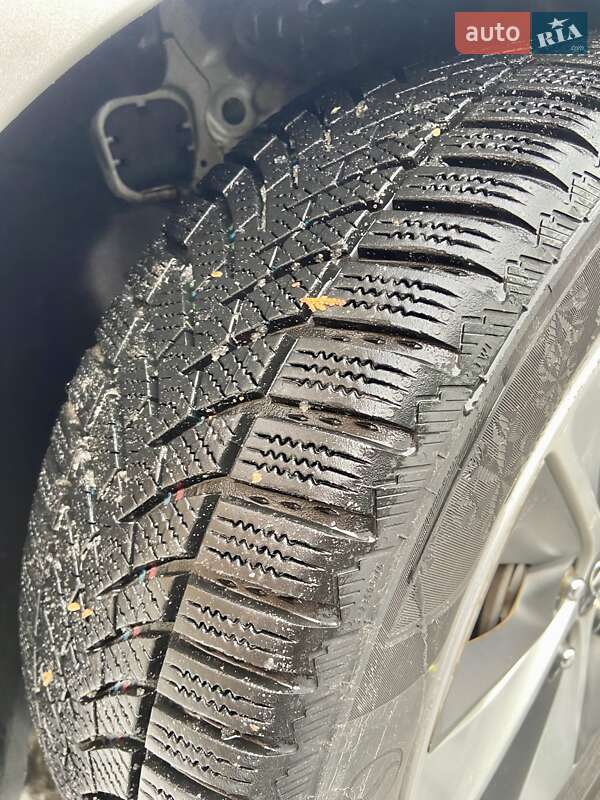 Хэтчбек Hyundai Ioniq 2018 в Ровно фото 13 Хэтчбек Hyundai Ioniq 2018 в Ровно