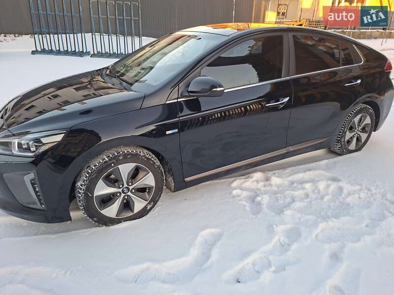 Лифтбек Hyundai Ioniq 2019 в Хмельницком