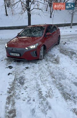 Хэтчбек Hyundai Ioniq 2017 в Киеве