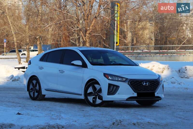 Hyundai Ioniq 2021