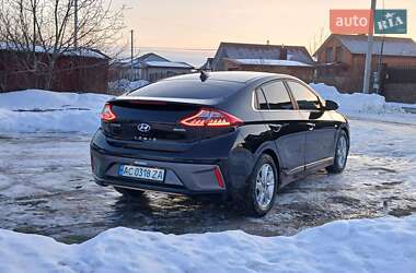 Хэтчбек Hyundai Ioniq 2017 в Луцке