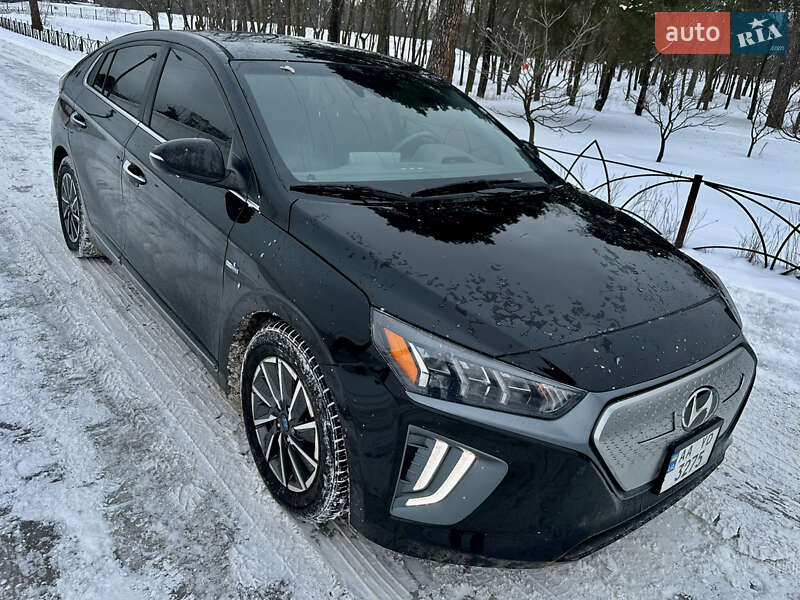 Лифтбек Hyundai Ioniq 2020 в Киеве