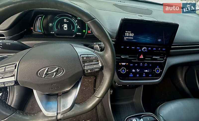 Лифтбек Hyundai Ioniq 2020 в Киеве
