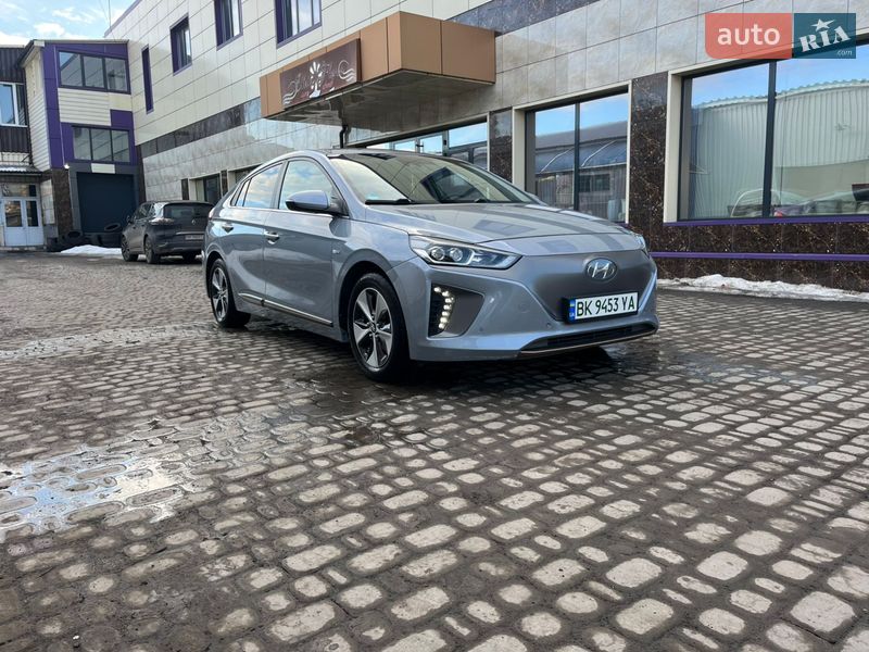 Хэтчбек Hyundai Ioniq 2018 в Ровно