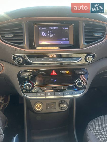 Хэтчбек Hyundai Ioniq 2017 в Одессе