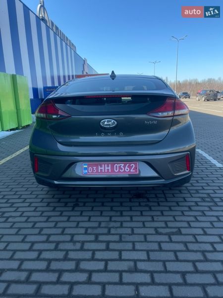 Лифтбек Hyundai Ioniq 2021 в Киеве