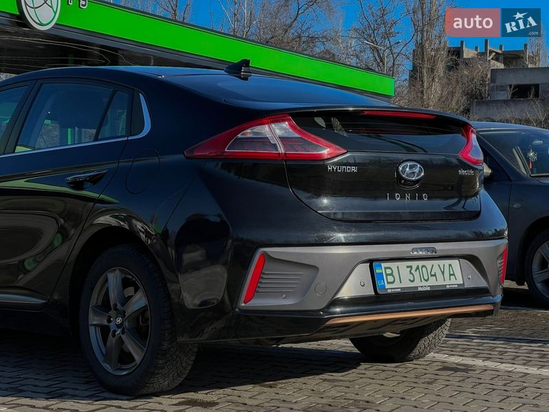 Хэтчбек Hyundai Ioniq 2017 в Кременчуге