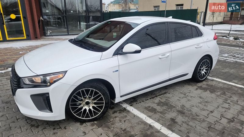 Хэтчбек Hyundai Ioniq 2018 в Борисполе