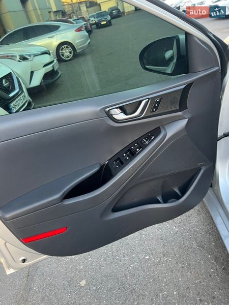 Хэтчбек Hyundai Ioniq 2018 в Одессе