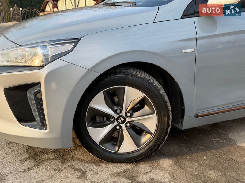 Хэтчбек Hyundai Ioniq 2018 в Тернополе