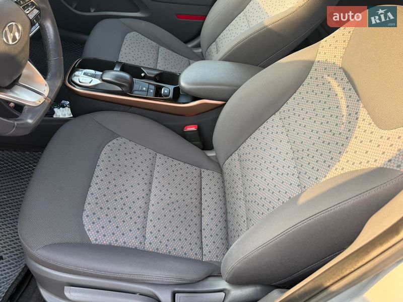 Хэтчбек Hyundai Ioniq 2018 в Тернополе