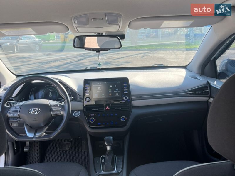Лифтбек Hyundai Ioniq 2019 в Одессе