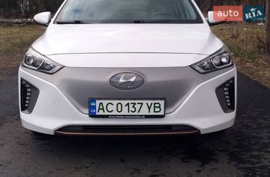 Хэтчбек Hyundai Ioniq 2018 в Маневичах