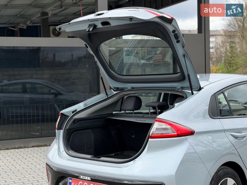 Хэтчбек Hyundai Ioniq 2018 в Тернополе