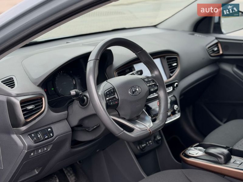 Хэтчбек Hyundai Ioniq 2018 в Тернополе