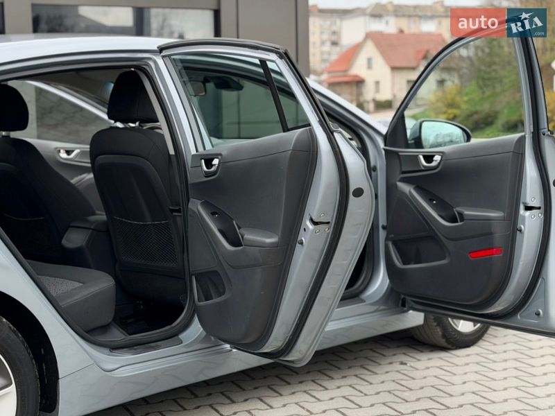 Хэтчбек Hyundai Ioniq 2018 в Тернополе