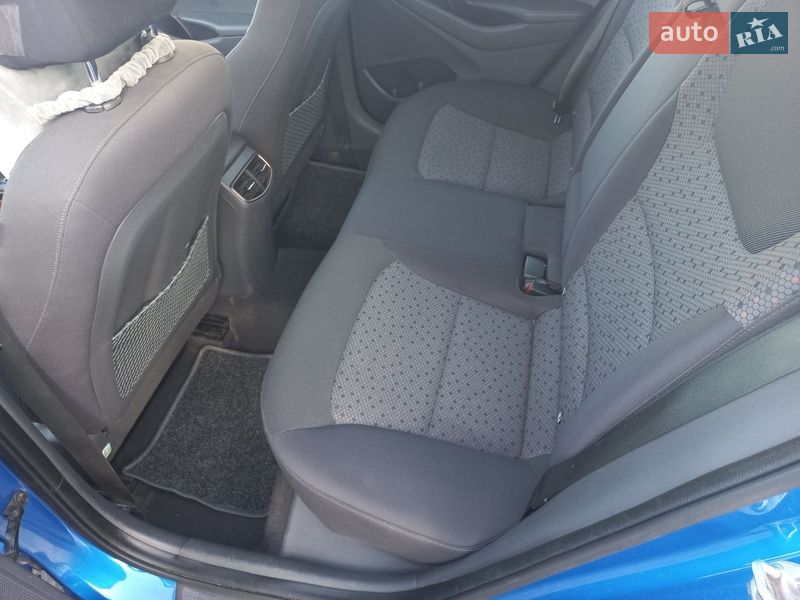 Хэтчбек Hyundai Ioniq 2017 в Шептицькому