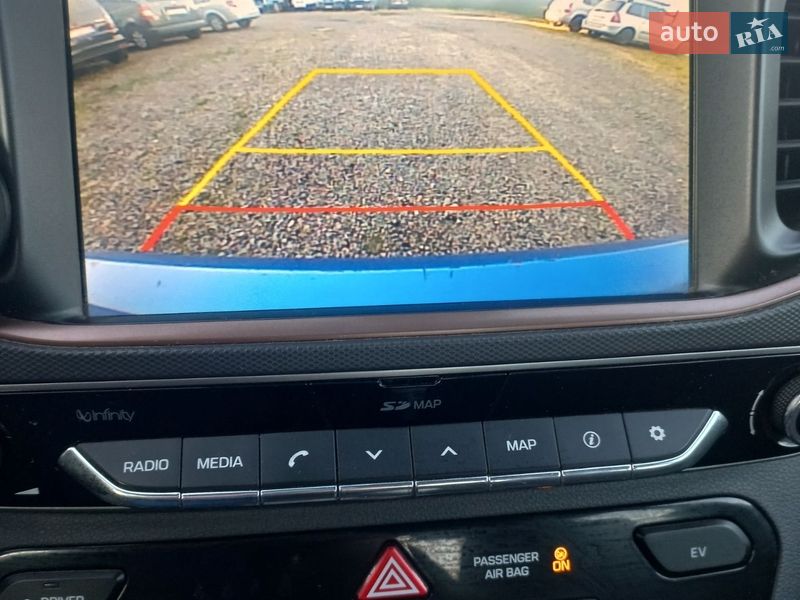 Хэтчбек Hyundai Ioniq 2017 в Шептицькому