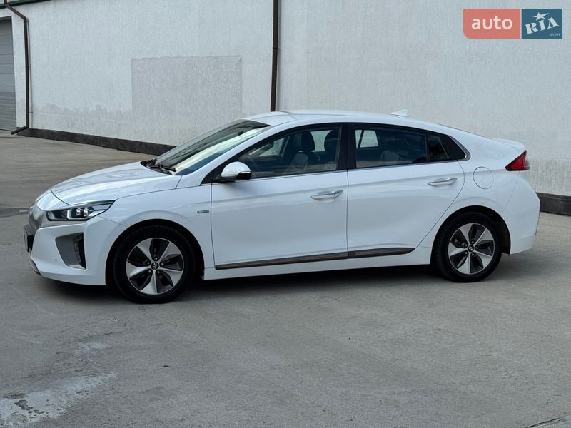 Хэтчбек Hyundai Ioniq 2017 в Виннице фото 3 Хэтчбек Hyundai Ioniq 2017 в Виннице