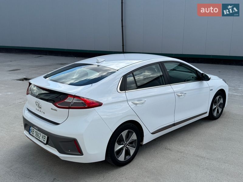 Хэтчбек Hyundai Ioniq 2017 в Виннице фото 11 Хэтчбек Hyundai Ioniq 2017 в Виннице