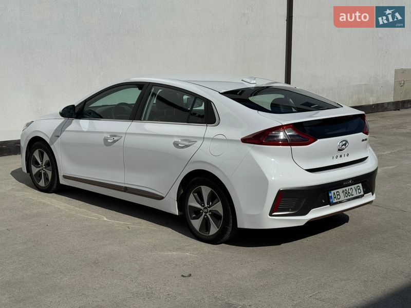 Хэтчбек Hyundai Ioniq 2017 в Виннице фото 17 Хэтчбек Hyundai Ioniq 2017 в Виннице