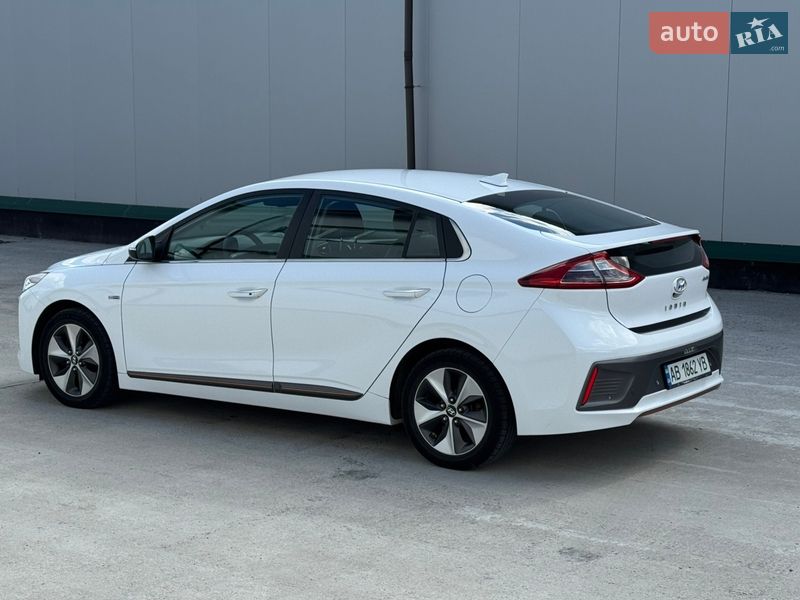 Хэтчбек Hyundai Ioniq 2017 в Виннице фото 23 Хэтчбек Hyundai Ioniq 2017 в Виннице
