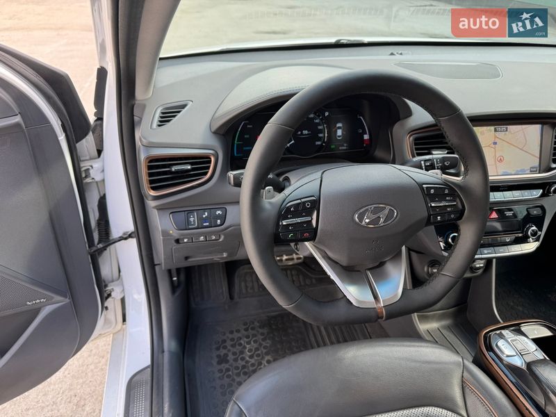 Хэтчбек Hyundai Ioniq 2017 в Виннице фото 36 Хэтчбек Hyundai Ioniq 2017 в Виннице