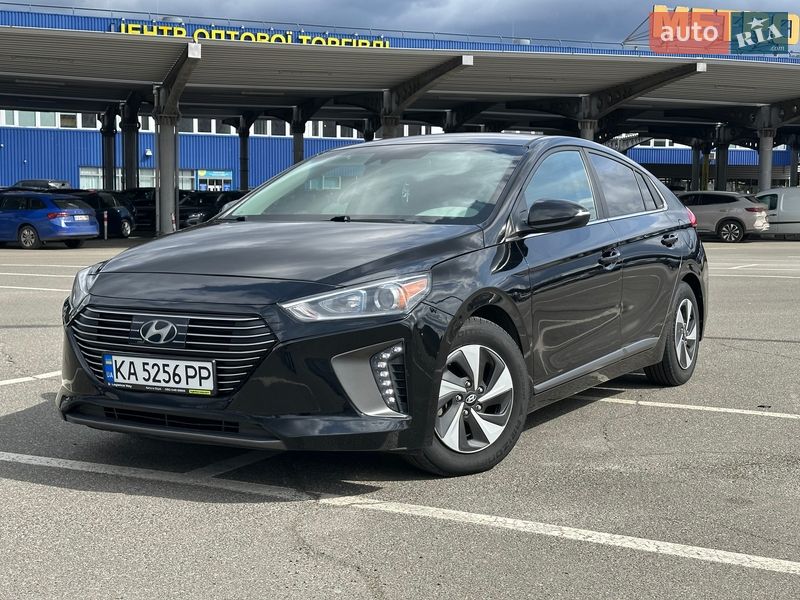Хэтчбек Hyundai Ioniq 2017 в Киеве