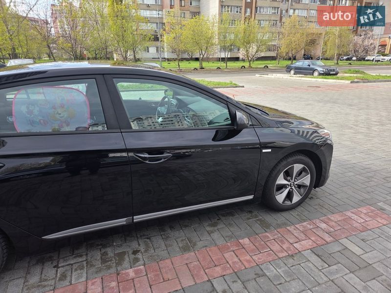 Хэтчбек Hyundai Ioniq 2017 в Черкассах