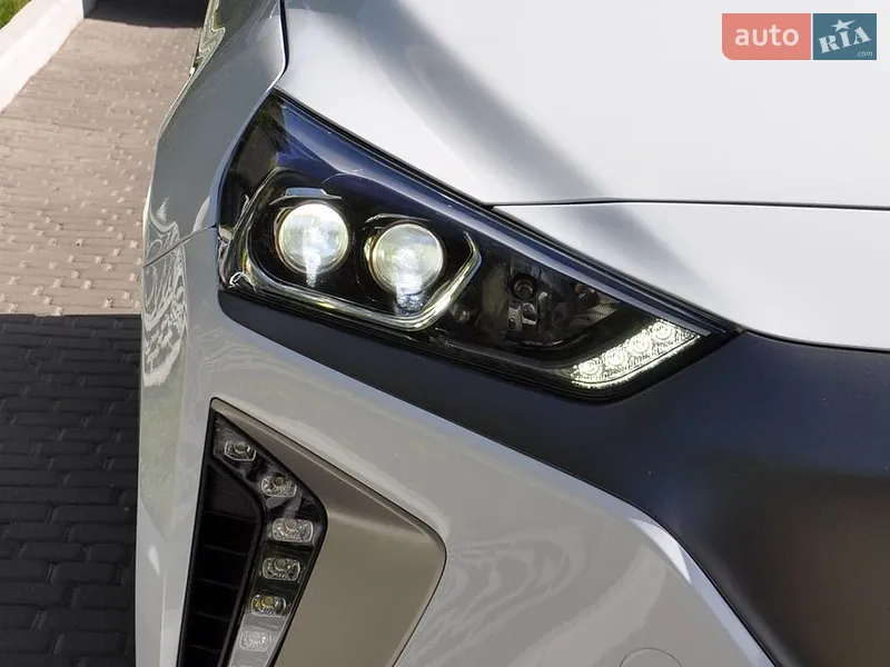 Hyundai Ioniq 2018 VIN KMHC851HFJU037787 фото оголошення 11 з 70