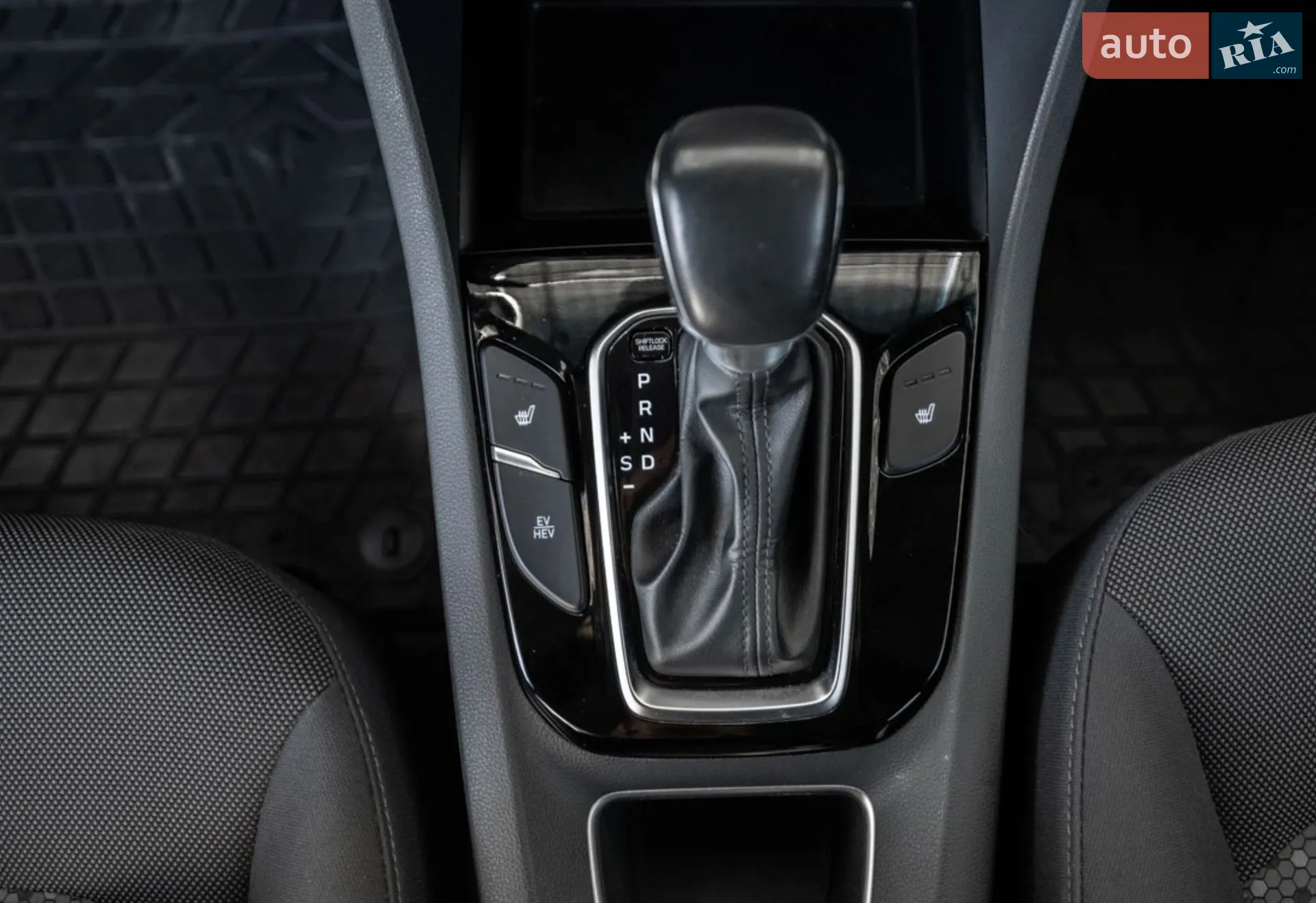 2018 Hyundai IONIQ - мініатюра 19