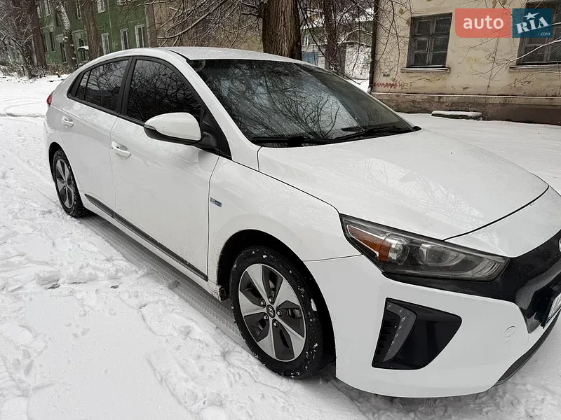 Hyundai Ioniq 2018 VIN KMHC05LH2JU028965 фото оголошення 26 з 68