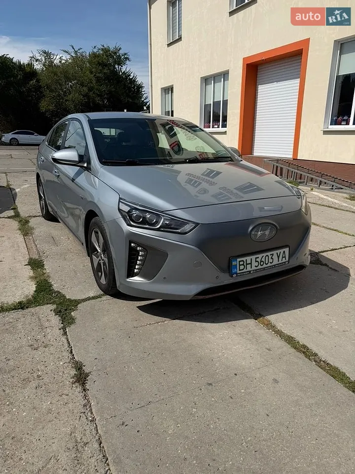 2016 Tesla Model S - мініатюра 18