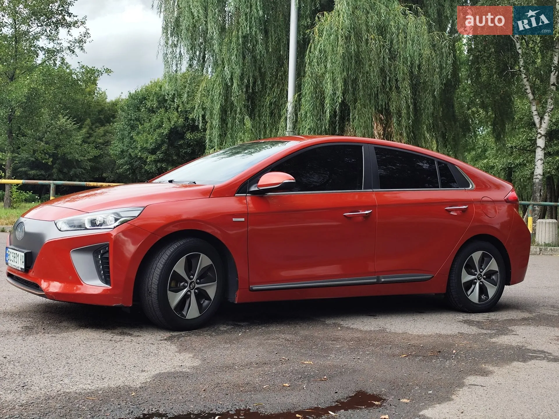 2017 Hyundai IONIQ - мініатюра 32