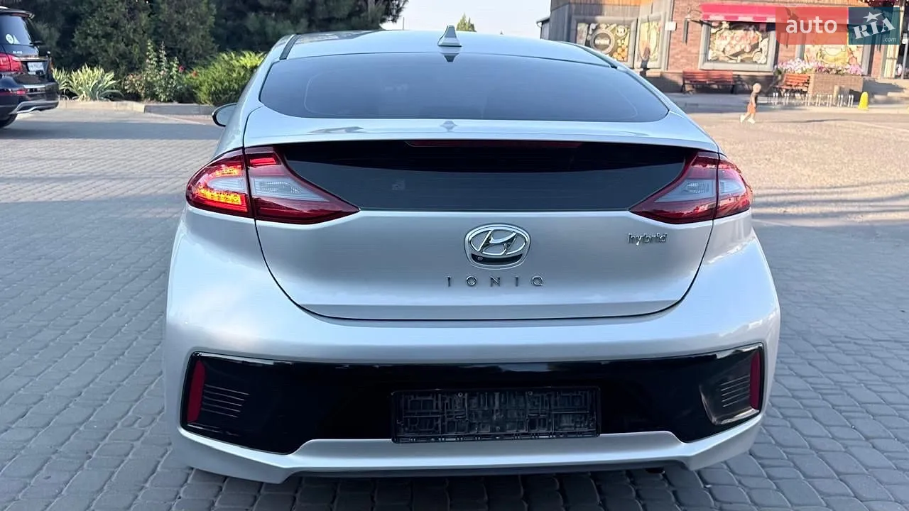 2017 Hyundai IONIQ - мініатюра 10