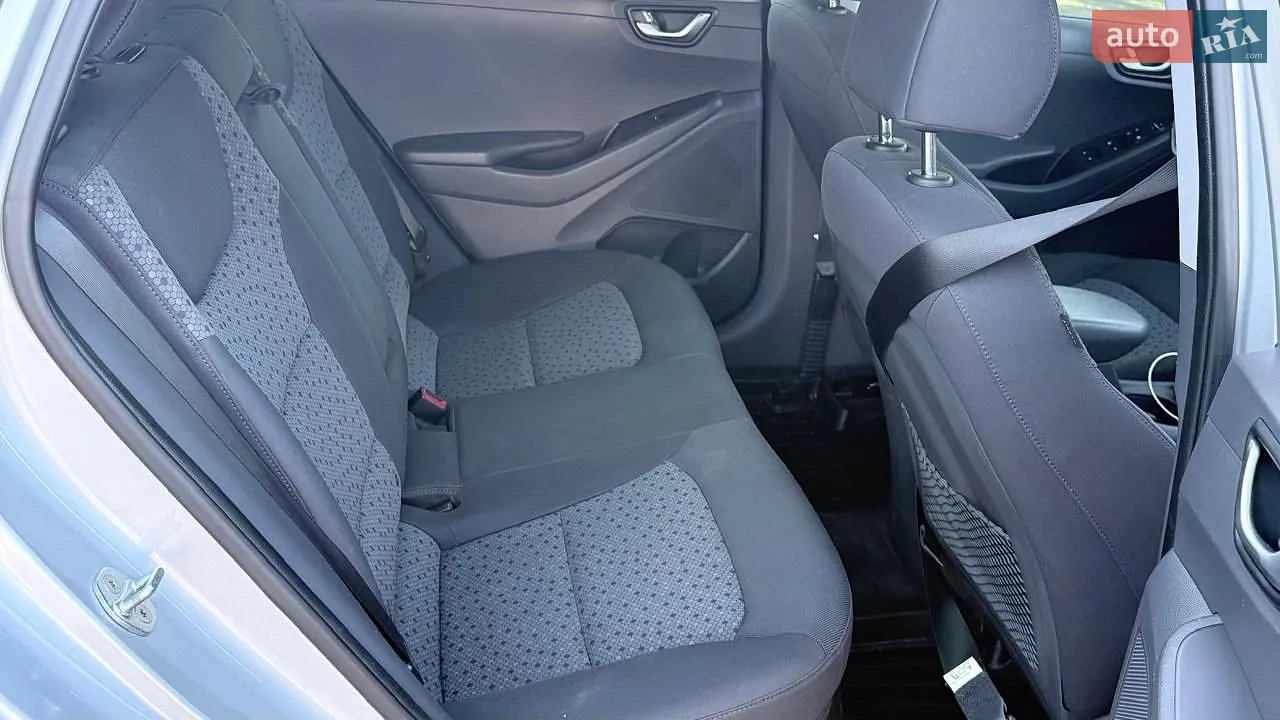 2017 Hyundai IONIQ - мініатюра 22