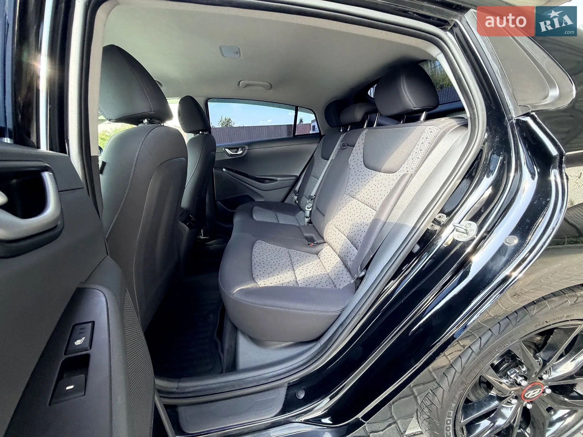 2017 Hyundai IONIQ - мініатюра 51