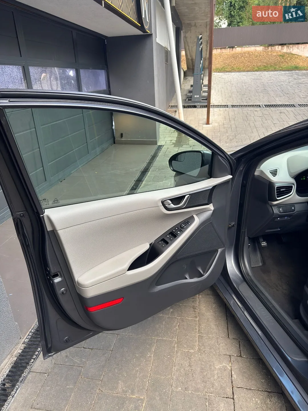2017 Hyundai IONIQ - мініатюра 13