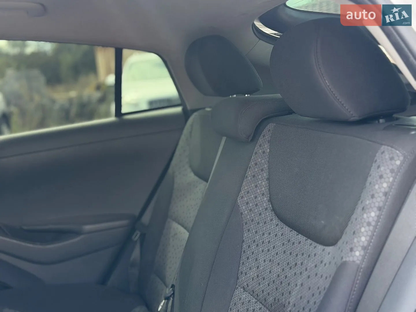 2017 Hyundai IONIQ - мініатюра 12