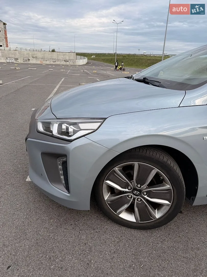 2017 Hyundai IONIQ - мініатюра 10