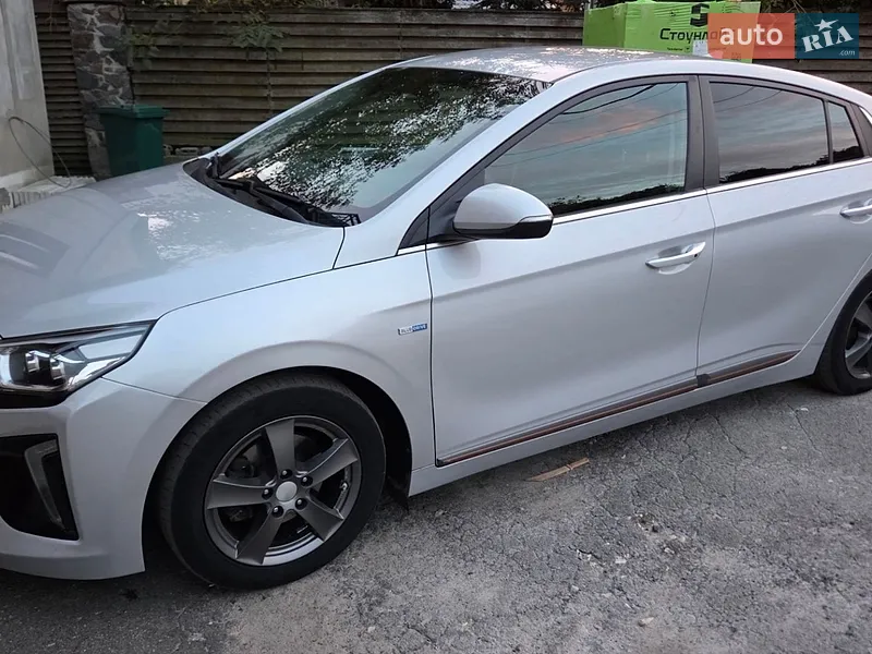 Hyundai Ioniq