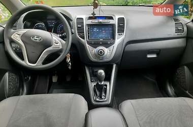 Хэтчбек Hyundai ix20 2012 в 