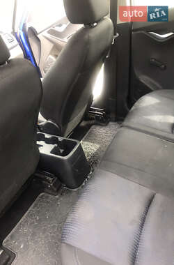 Хэтчбек Hyundai ix20 2013 в 