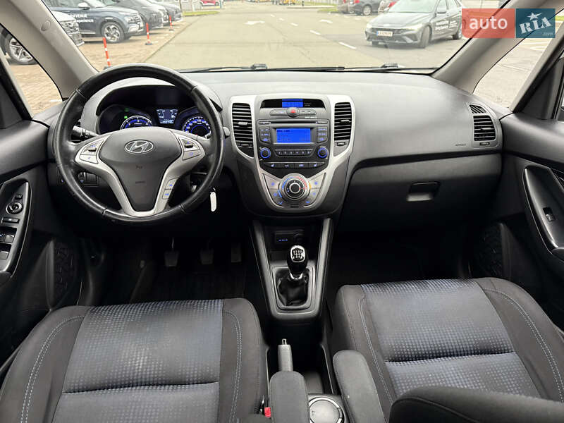 Хэтчбек Hyundai ix20 2012 в Киеве фото 10 Хэтчбек Hyundai ix20 2012 в Киеве