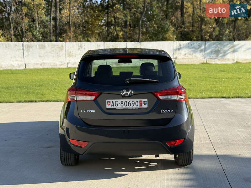 Хэтчбек Hyundai ix20 2010 в Луцке фото 6 Хэтчбек Hyundai ix20 2010 в Луцке