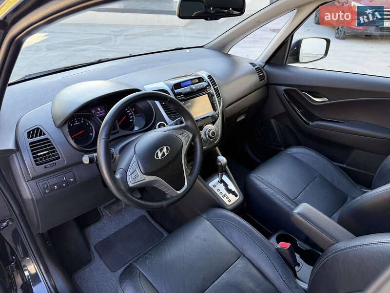 Хэтчбек Hyundai ix20 2010 в Луцке фото 13 Хэтчбек Hyundai ix20 2010 в Луцке