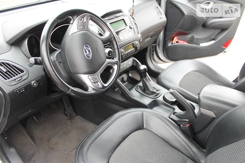 Позашляховик / Кросовер Hyundai ix35 2010 в Миколаєві