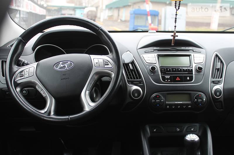 Позашляховик / Кросовер Hyundai ix35 2010 в Миколаєві