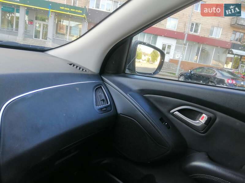 Позашляховик / Кросовер Hyundai ix35 2010 в Костопілі фото 5 Позашляховик / Кросовер Hyundai ix35 2010 в Костопілі